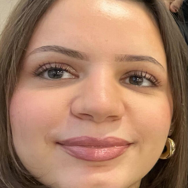 Babysitter in Berlin: Fjolla