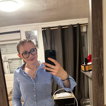 Babysitter in Bourbourg: Flavie