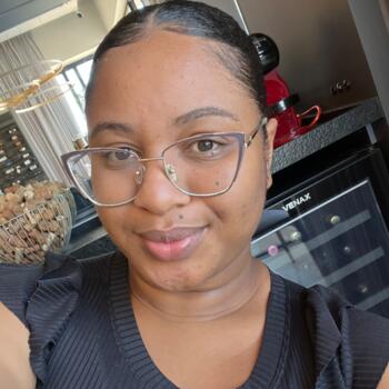 Babá em Balneário Camboriú: Alice