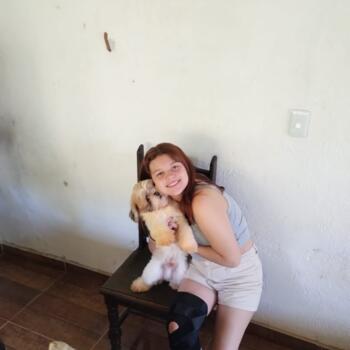Babysitter in Manhuaçu: Mariana