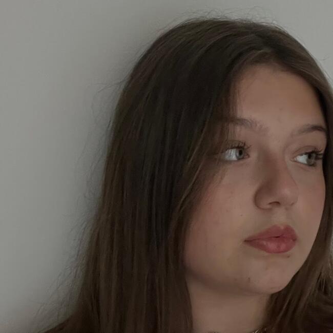 Babysitter in Béziers: Elsa Poquet