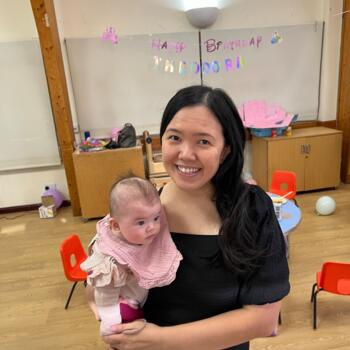 Babysitting job in London: Tih Nee