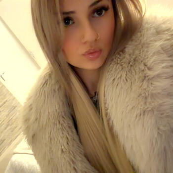 Babysitter in Remomeix: Emie