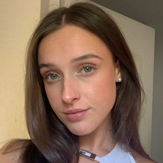 Babysitter in Cagnes-sur-Mer: Loriane