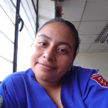 Babysitter in Rosa Zarate: Selena