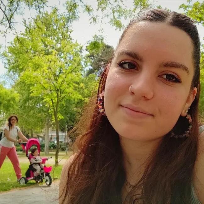 Niñera en Lárisa: Γεωργία