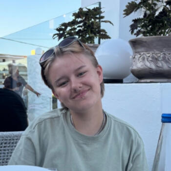 Babysitter in Hillerød: Angel