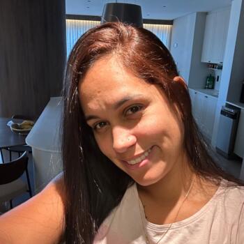 Babysitter Aparecida de Goiânia: Kelyane