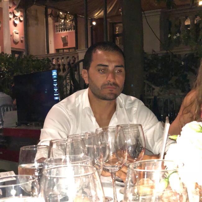 Trabajo de canguro en Marbella: Younes