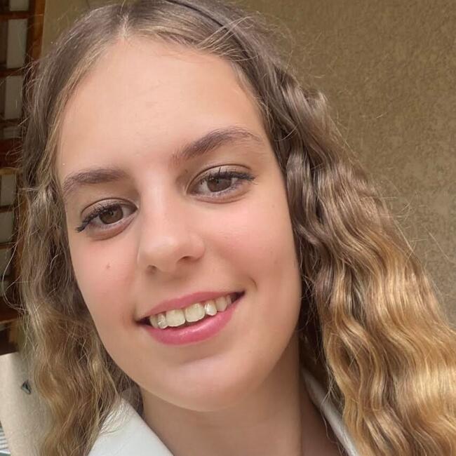 Babysitter in Bons-en-Chablais: Laurine