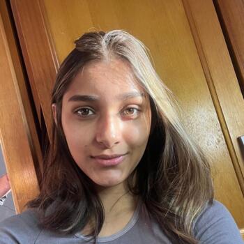 Babysitter Curitiba: Anna Julia