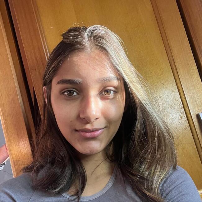 Babysitter in Curitiba: Anna Julia