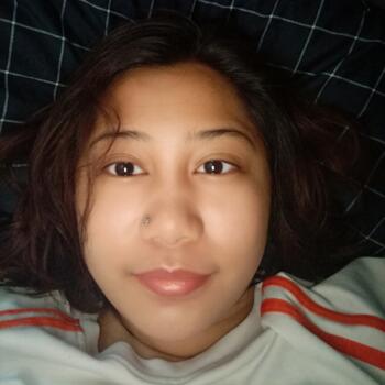 临时保姆 新加坡: Elysha