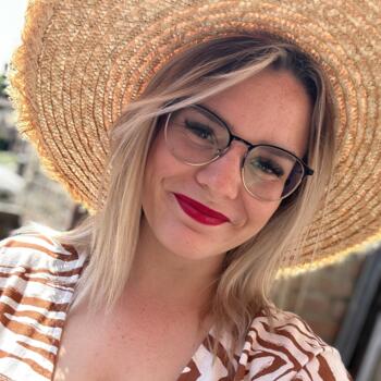 Babysitter in Charleroi: Coralie