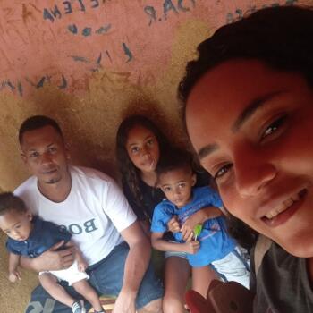 Emprego de babá em Piracicaba: emprego de babá Thainara
