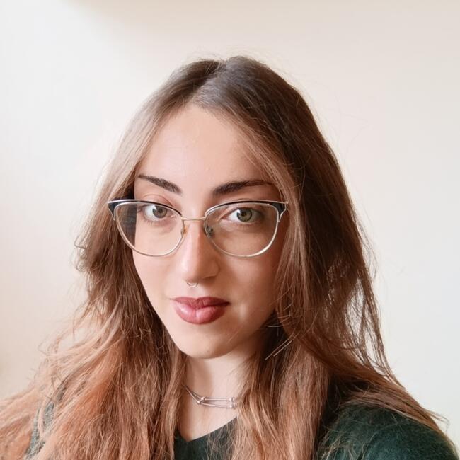 Babysitter στην περιοχή Ηλιούπολη: Ζωη