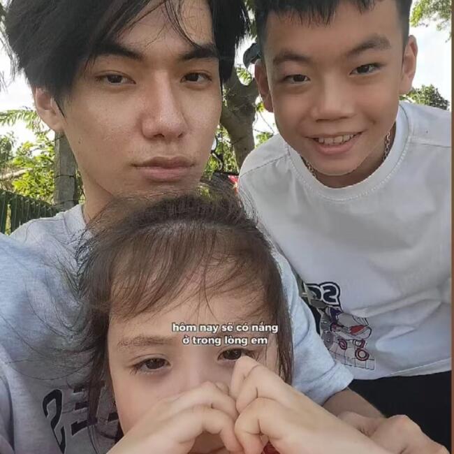 Babysitter in Lille: Thang