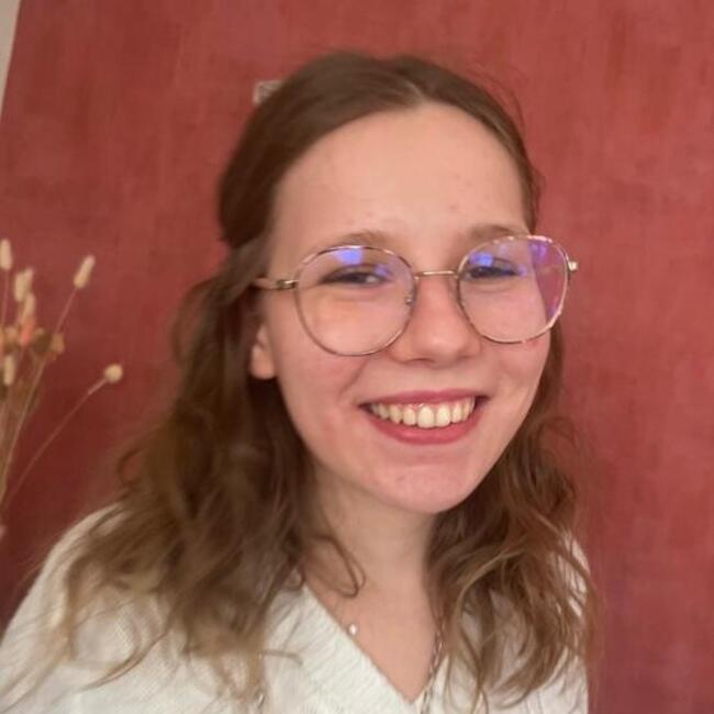Babysitter in Romans-sur-Isère: Camille