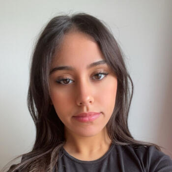 Babysitter in Valenciennes: Aya