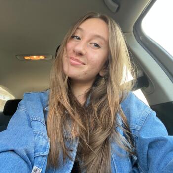 Babysitter Fermo: Sara