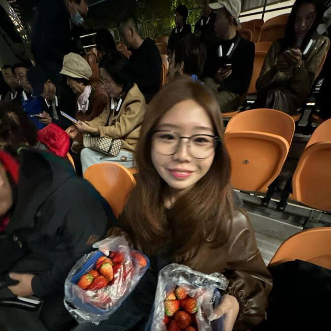 位于Singapore Island的临时保姆: Evelyn