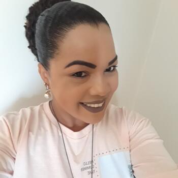 Babysitter in Caxias do Sul: SABRINA