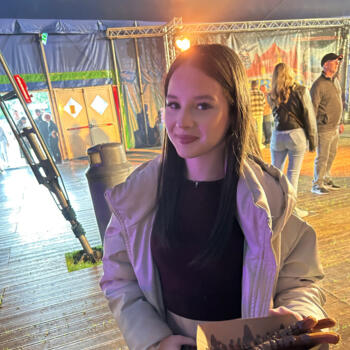 Babysitter Swindon: Olivia