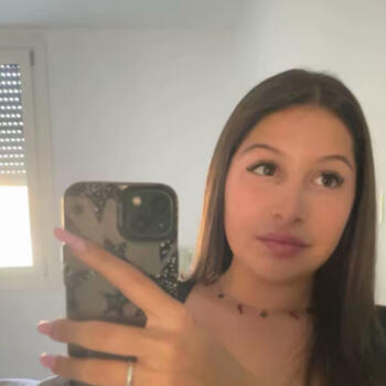 Babysitter a Pantigliate: Aurora