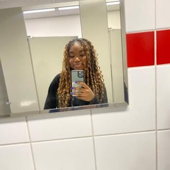 Babysitter in St. Catharines: Grace