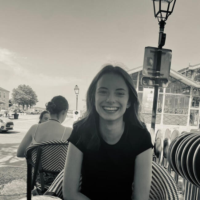 Babysitter in Bordeaux: Margot