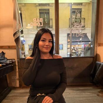 Baby-sitter Saint-Symphorien-d'Ozon: Jenny