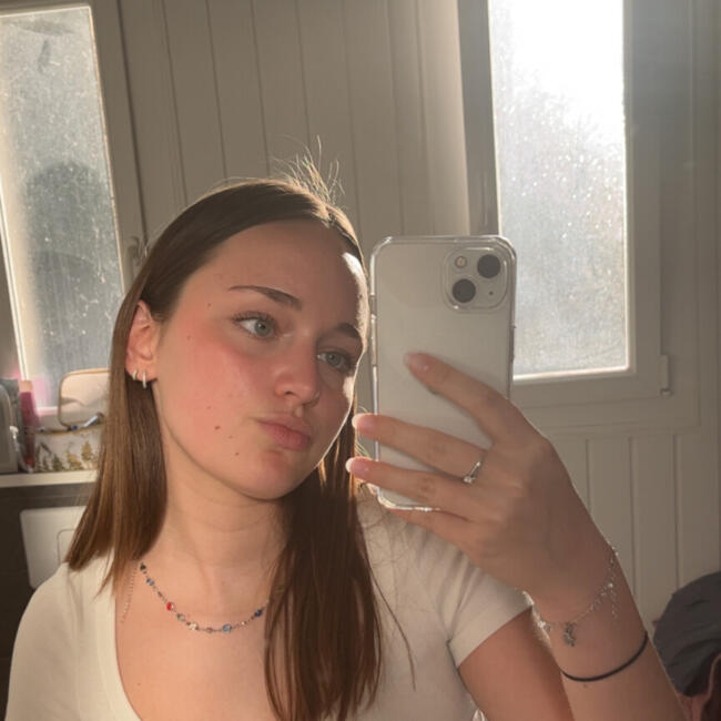 Babysitter in Forcalquier: Berenice