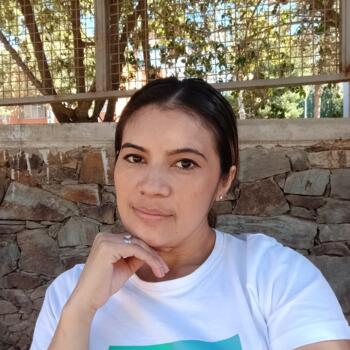 Niñera en Badalona: Adela