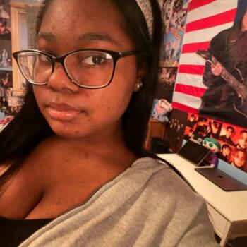 Babysitter in Philadelphia: Karalina