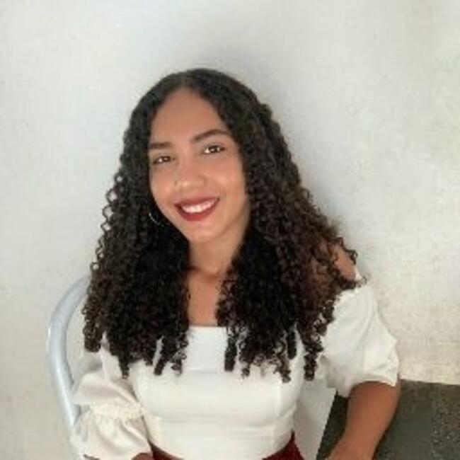 Babá em São Luís: Eline Sousa