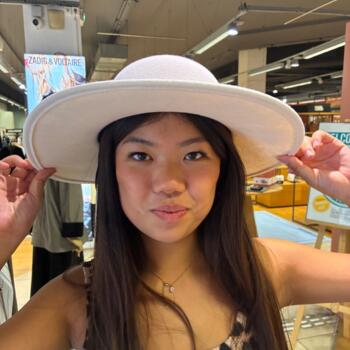 Babysitter in Aix-en-Provence: Meng