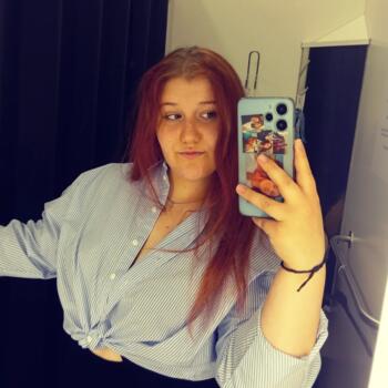 Bébiszitter: Budapest: Lara Karina