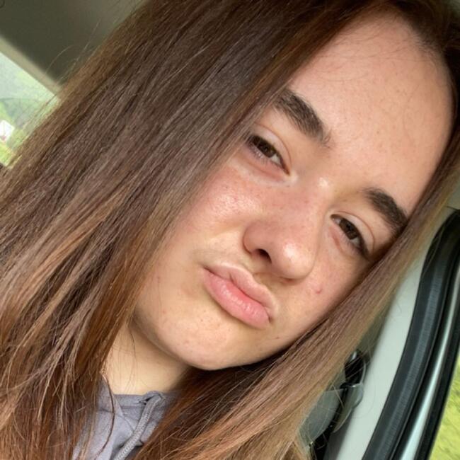 Babysitter in Grez-Doiceau: Laura