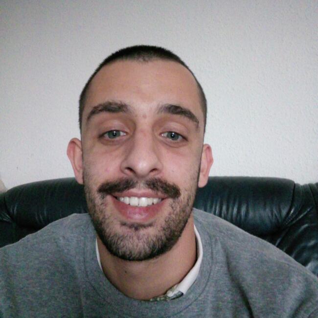 Babysitter in Port-La Nouvelle: Lucas