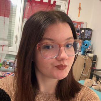 Babysitter in Aunay-sur-Odon: Lindy