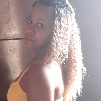 Babá em Feira de Santana: Sara