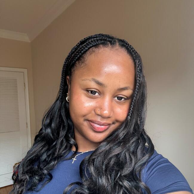 Babysitter in Ashburn: Tricia