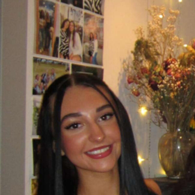 Babysitter in Frederick: Rianna