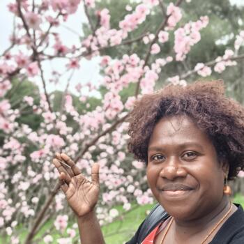 Babysitter Adelaide: Leanne Faye