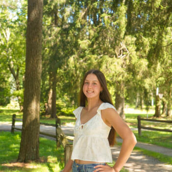 Babysitter in Newark (Delaware): Clara