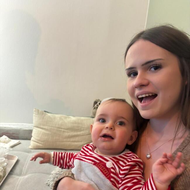 Babysitter in Châlons-en-Champagne: Aélis