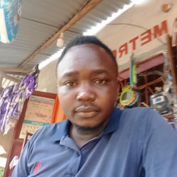 Babysitter in Diani Beach: Elvis