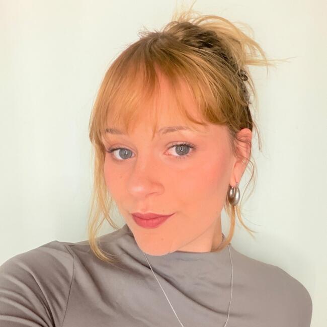 Babysitter in Rouen: Lena