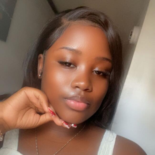 Babysitter in Brooklyn: Nehemie