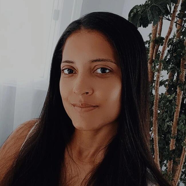 Babá em Barrinha: Carolaine